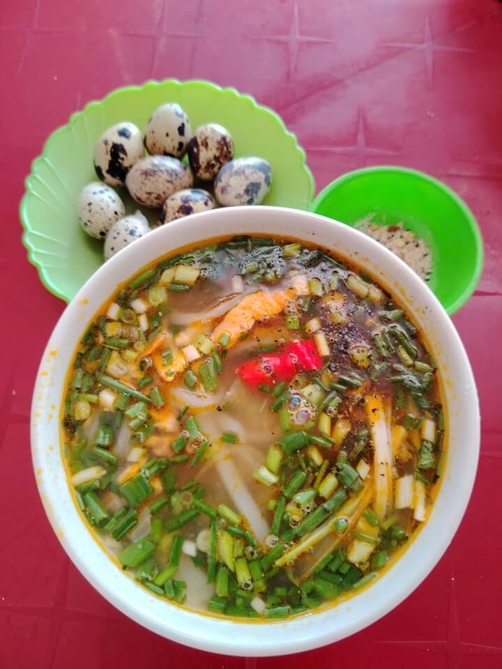 Bánh canh cá lóc Huế