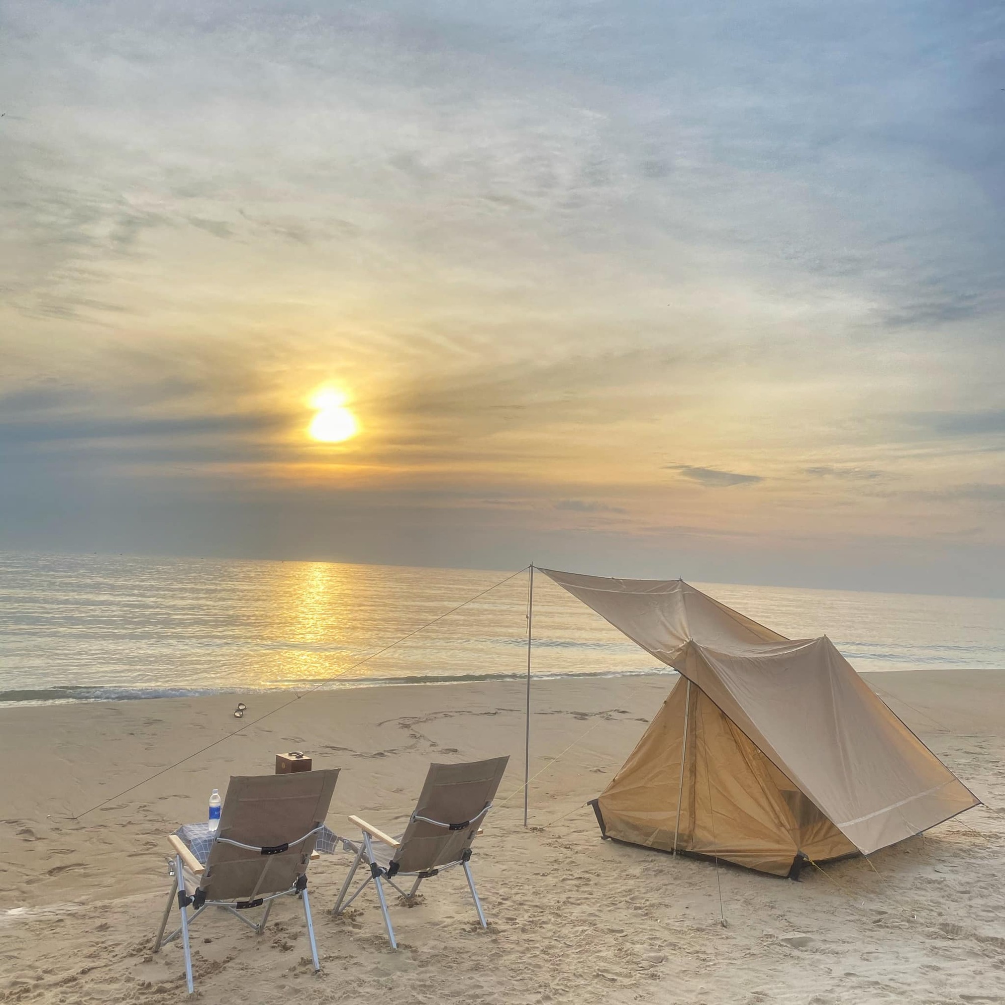 Bờ biển hoang sơ Mỹ Khê Quảng Ngãi — 15 km cát vàng chưa có resort